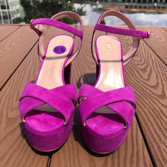Stuart Weitzman Fuchsia Suede Platform Heel - Picture 6 of 8